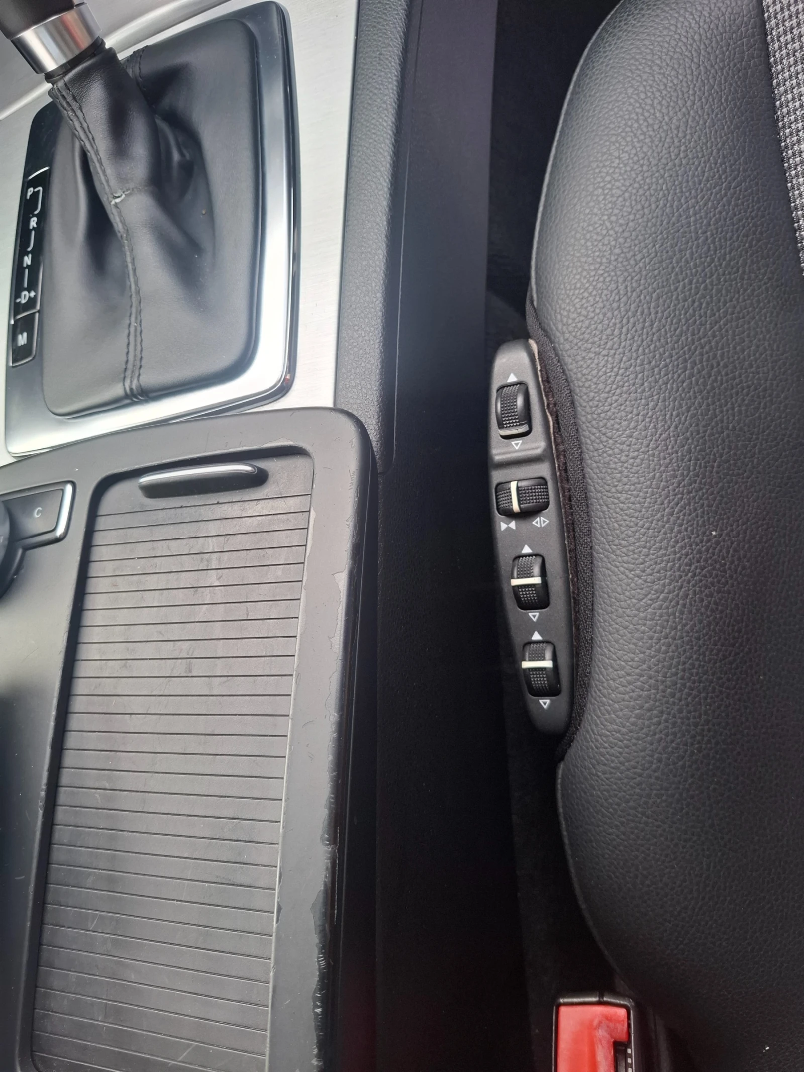 Mercedes-Benz C 250 2.2CDI AMG-pacet Navi Бяла перла, снимка 12 - Автомобили и джипове - 54074101