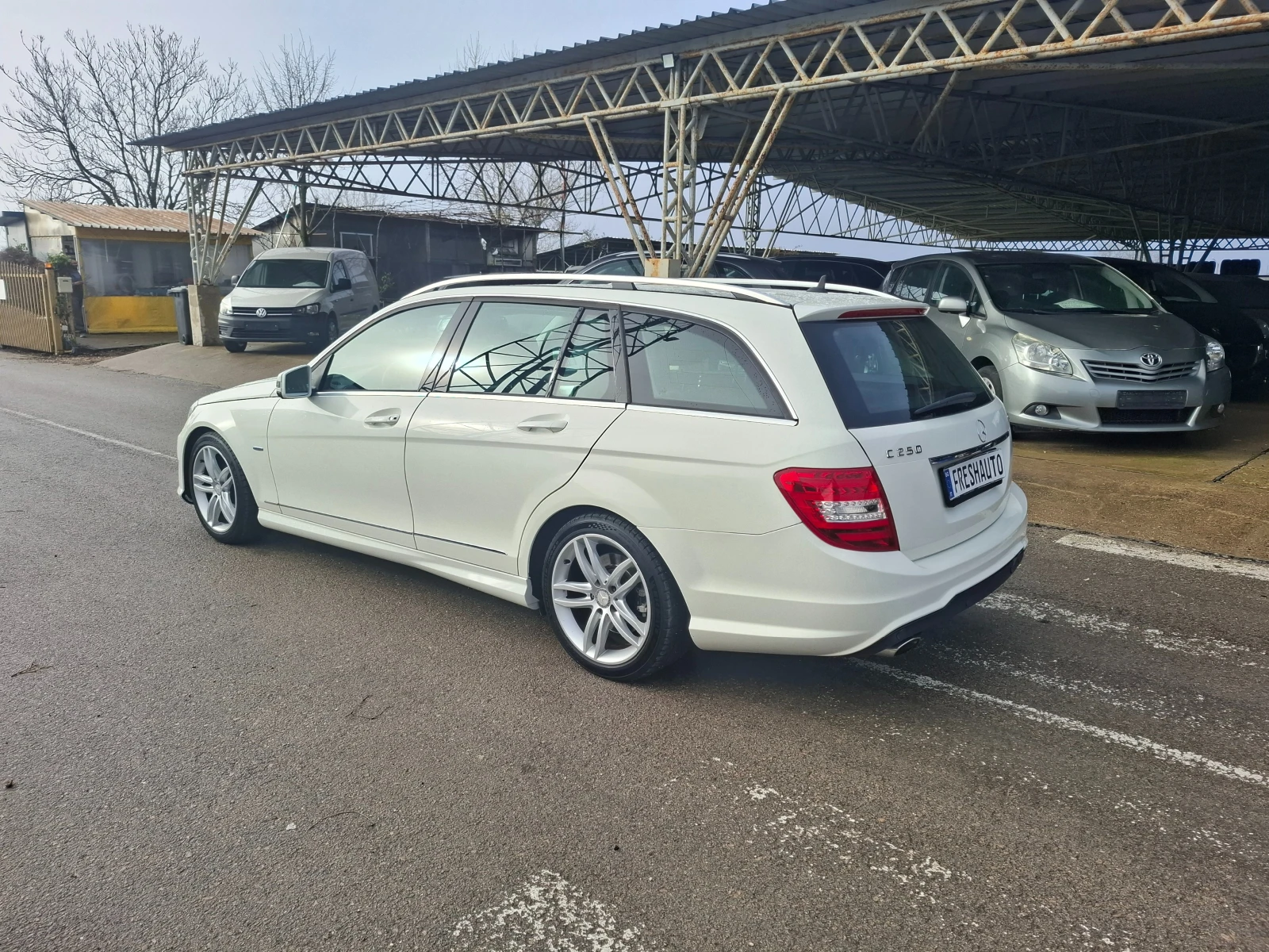 Mercedes-Benz C 250 2.2CDI AMG-pacet Navi Бяла перла, снимка 5 - Автомобили и джипове - 54074101