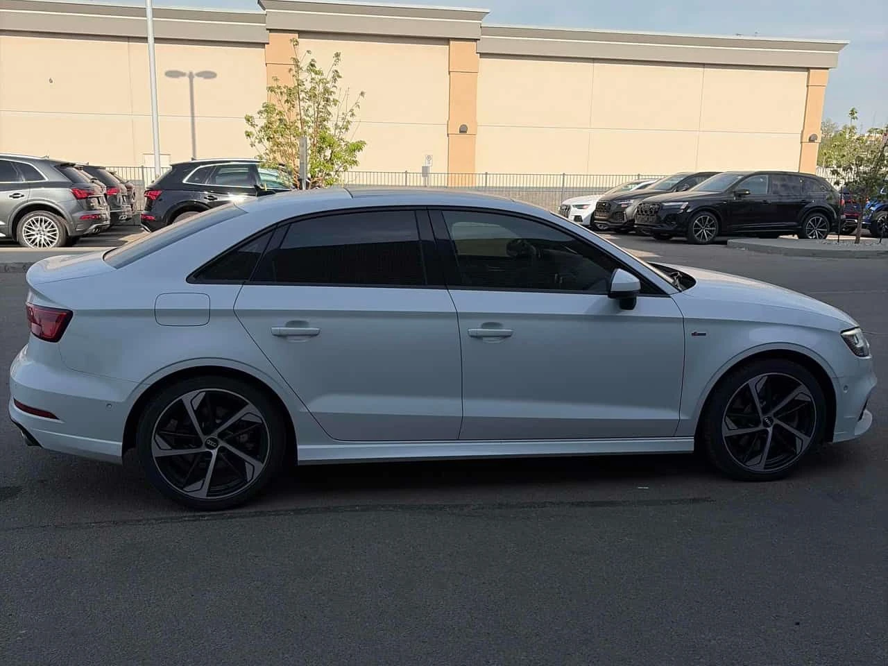Audi A3 * Technik * CARFAX * БЕЗ ПЪРВОНАЧАЛНА ВНОСКА, снимка 3 - Автомобили и джипове - 54886927