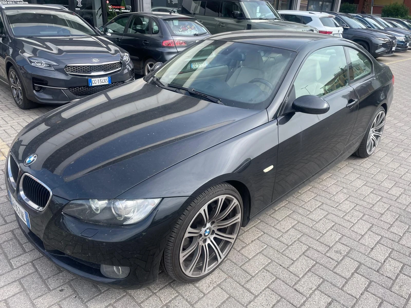 BMW 320 (KATO НОВА)