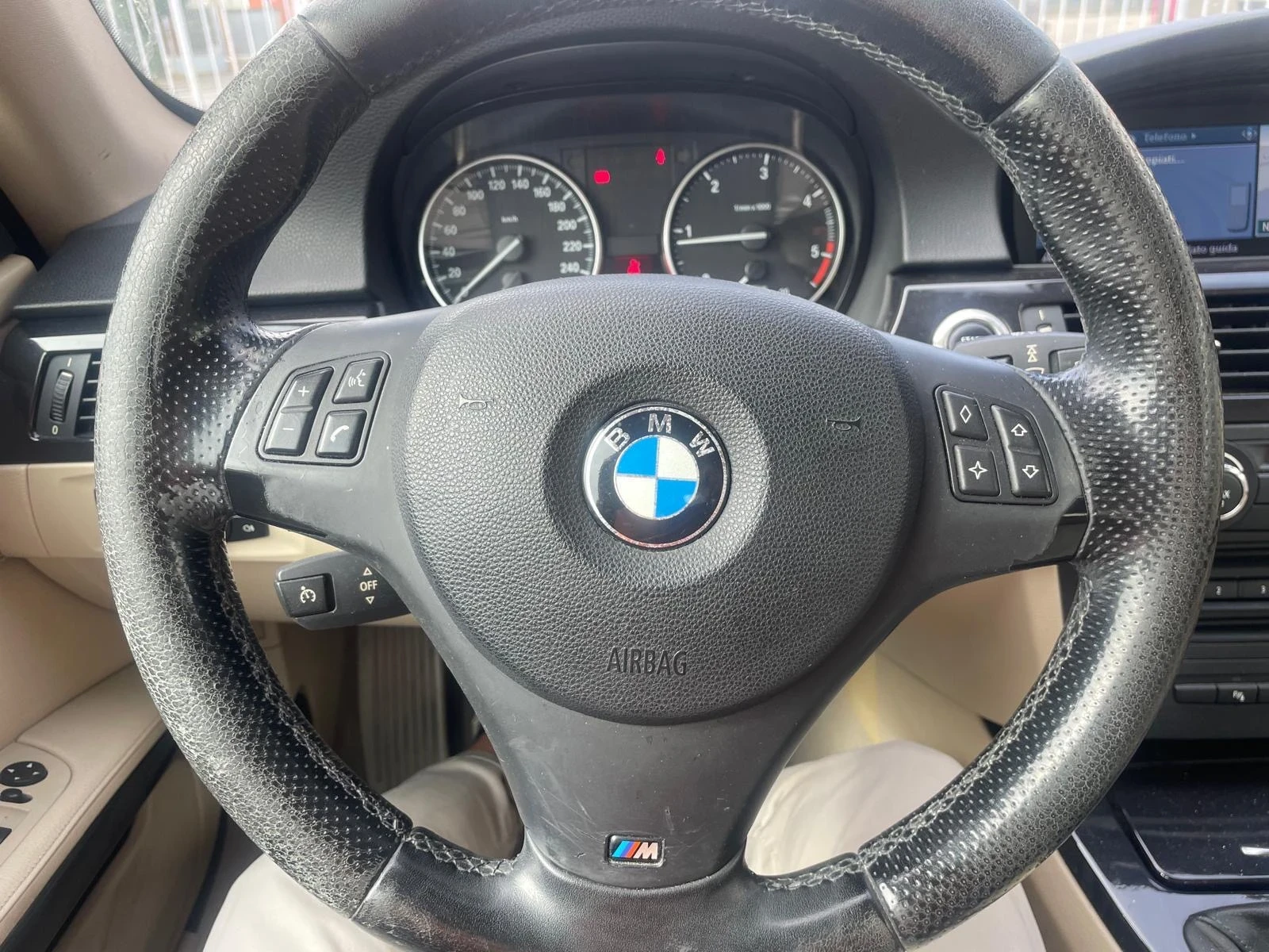 BMW 320 (KATO НОВА), снимка 10 - Автомобили и джипове - 54924817