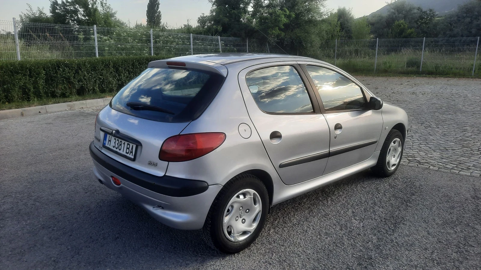 Peugeot 206 1.4i, снимка 5 - Автомобили и джипове - 55042312