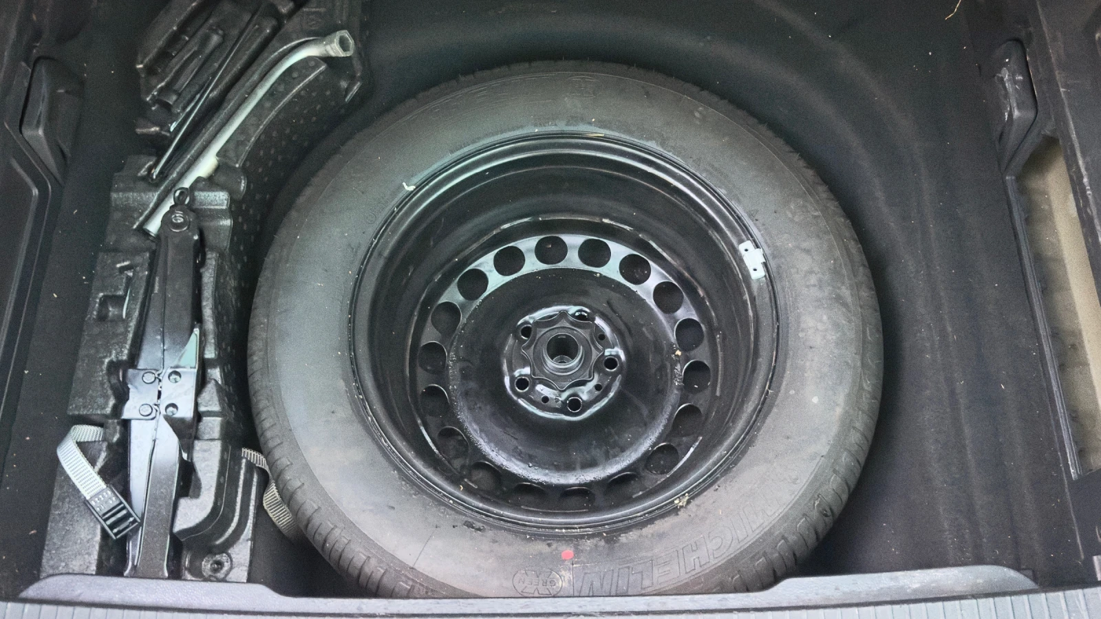 VW Passat Comfortline, снимка 14 - Автомобили и джипове - 55494104