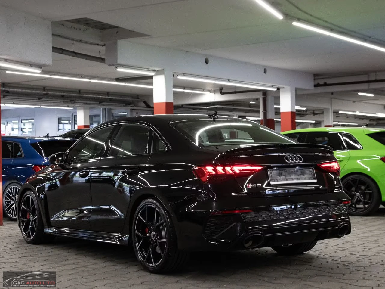 Audi Rs3 LIMOUSINE/400HP/MATRIX/PANO/B&O/MEMO/563q, снимка 5 - Автомобили и джипове - 55528020
