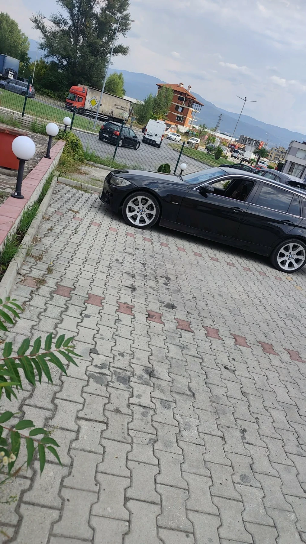 BMW 330, снимка 5 - Автомобили и джипове - 55796451