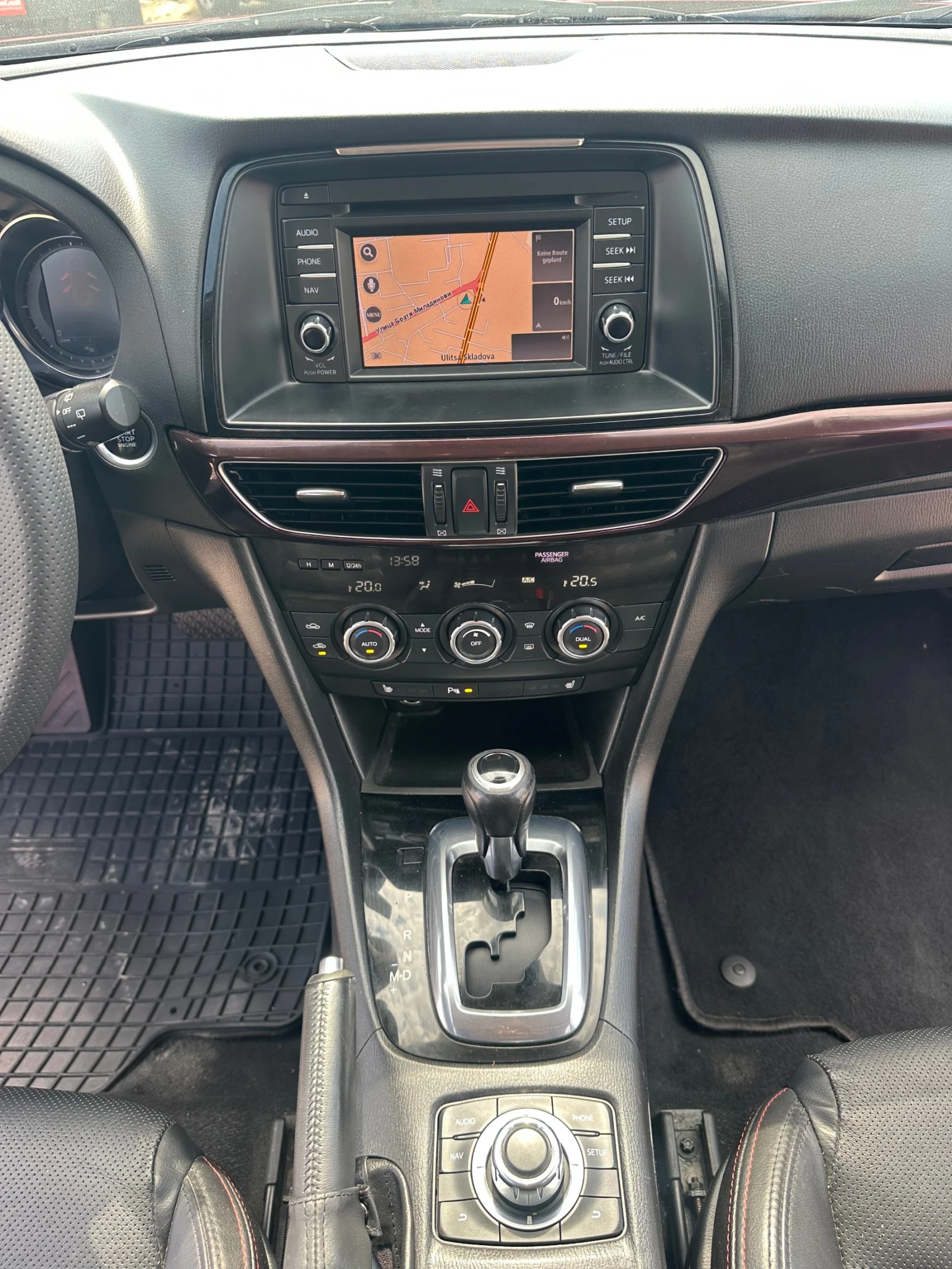 Mazda 6 2.2DITD 175kc, снимка 12 - Автомобили и джипове - 55798900
