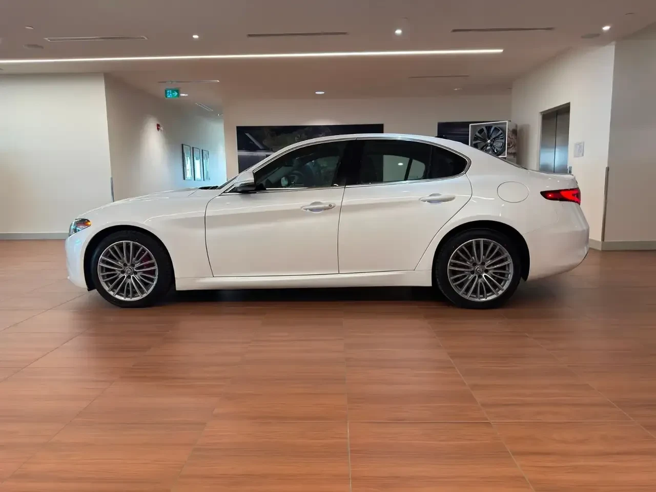 Alfa Romeo Giulia Ti AWD* ���������* ���� ����������* �� ����.����� | Mobile.bg � ����������� 6