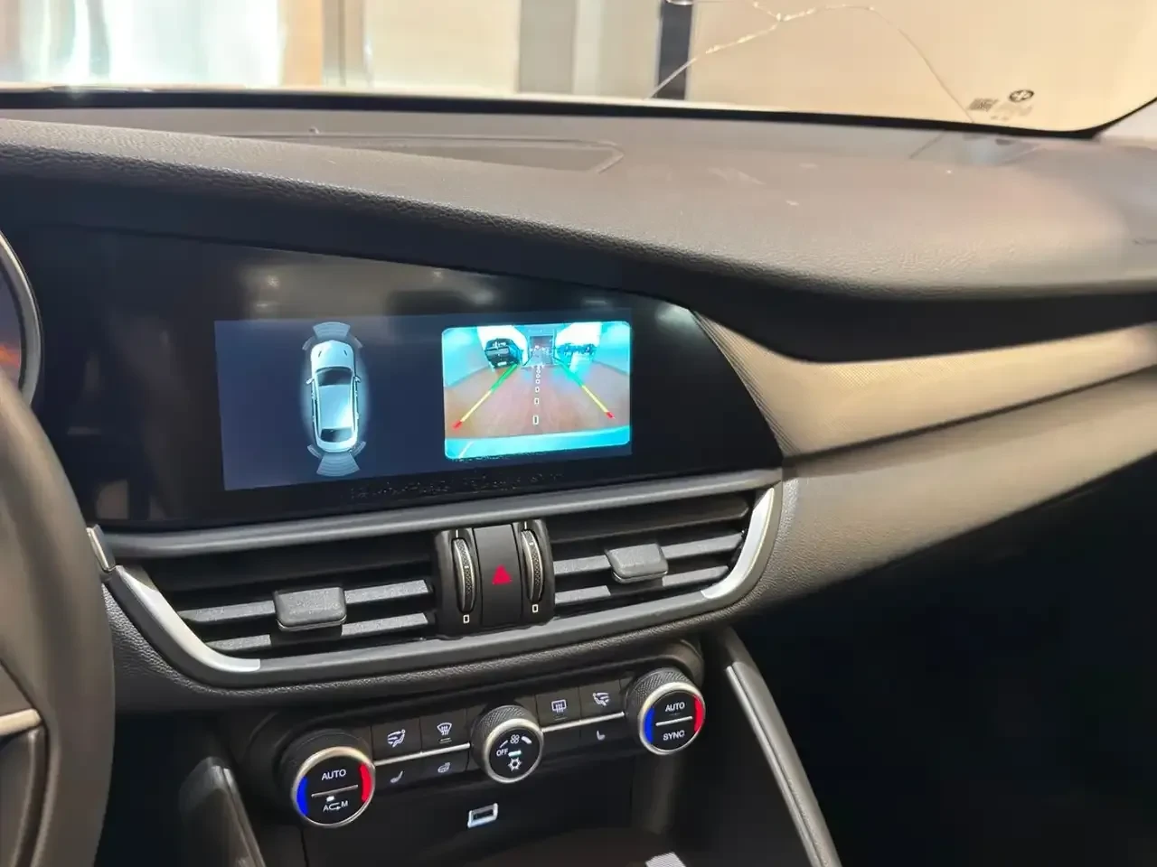 Alfa Romeo Giulia Ti AWD* ���������* ���� ����������* �� ����.����� | Mobile.bg � ����������� 16