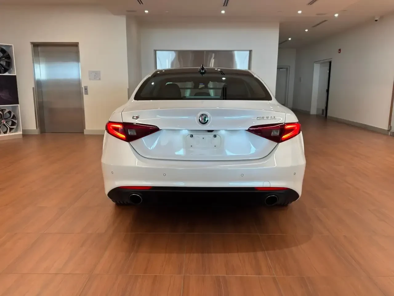 Alfa Romeo Giulia Ti AWD* ���������* ���� ����������* �� ����.����� | Mobile.bg � ����������� 4