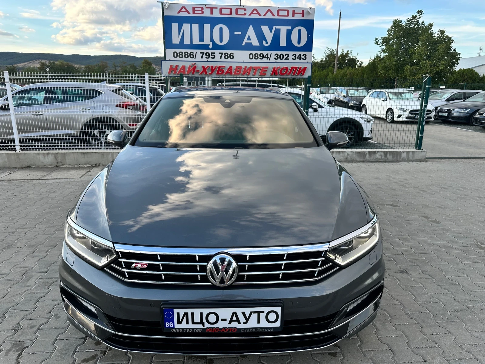 VW Passat R-Line, Camera, HeadUpDisplay, снимка 2 - Автомобили и джипове - 56150336