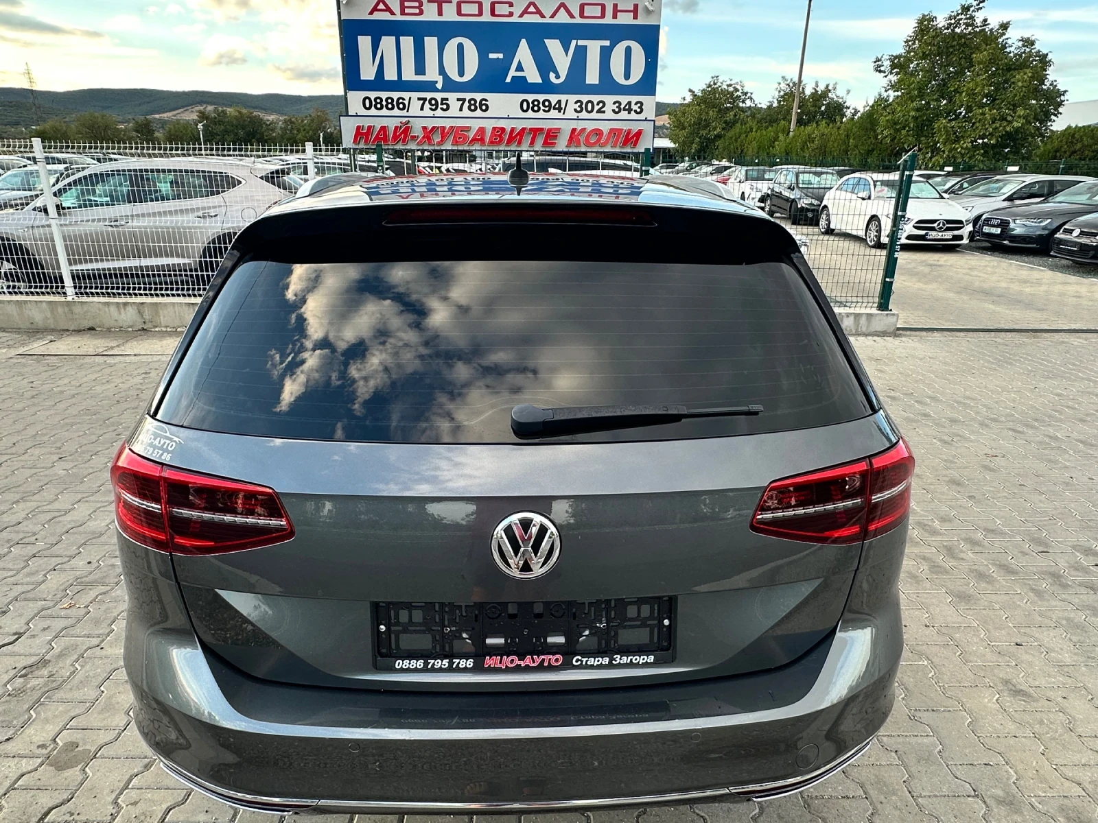 VW Passat R-Line, Camera, HeadUpDisplay, снимка 5 - Автомобили и джипове - 56150336