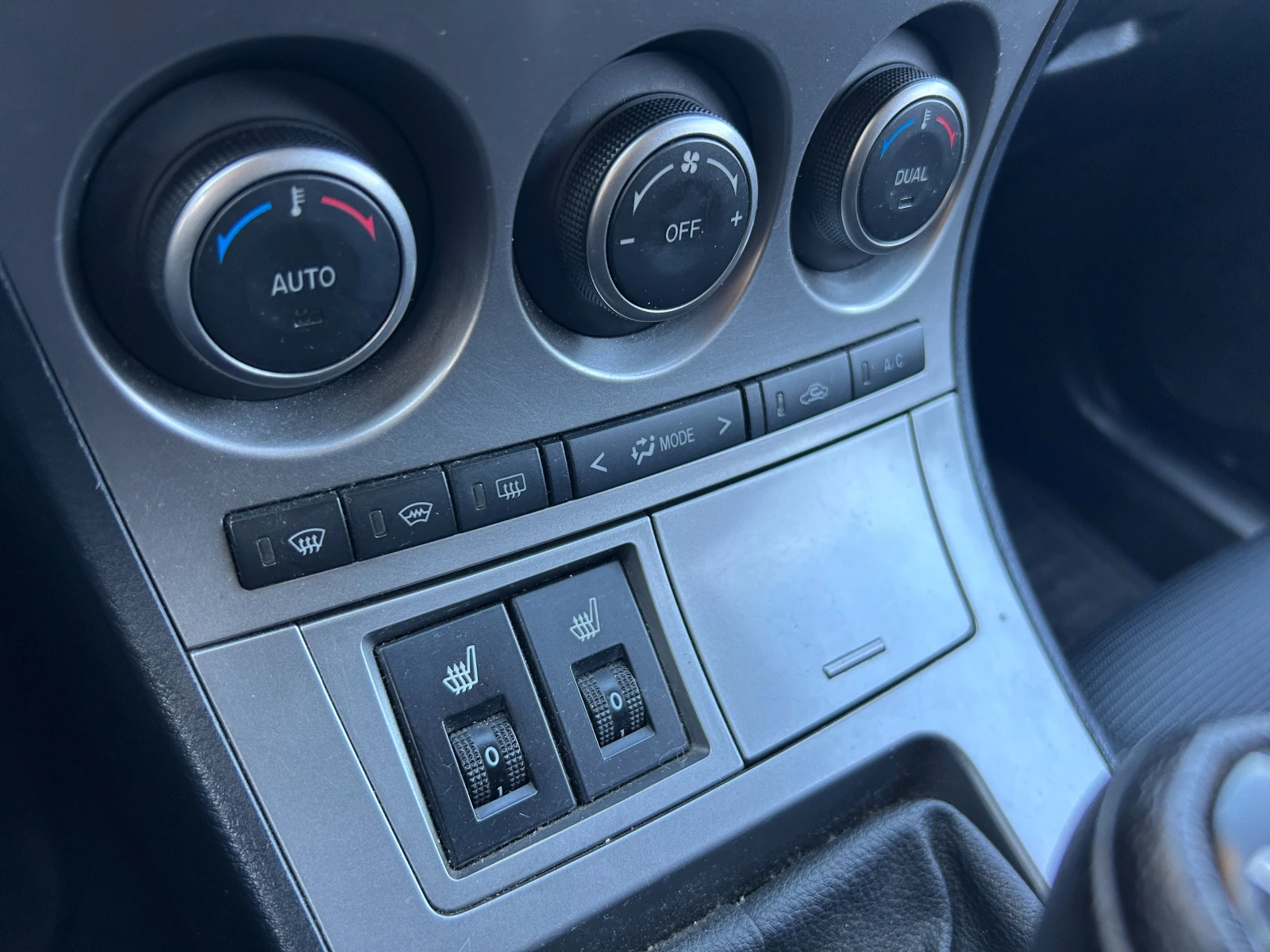 Mazda 3 2.2CD Sport, снимка 12 - Автомобили и джипове - 56553332