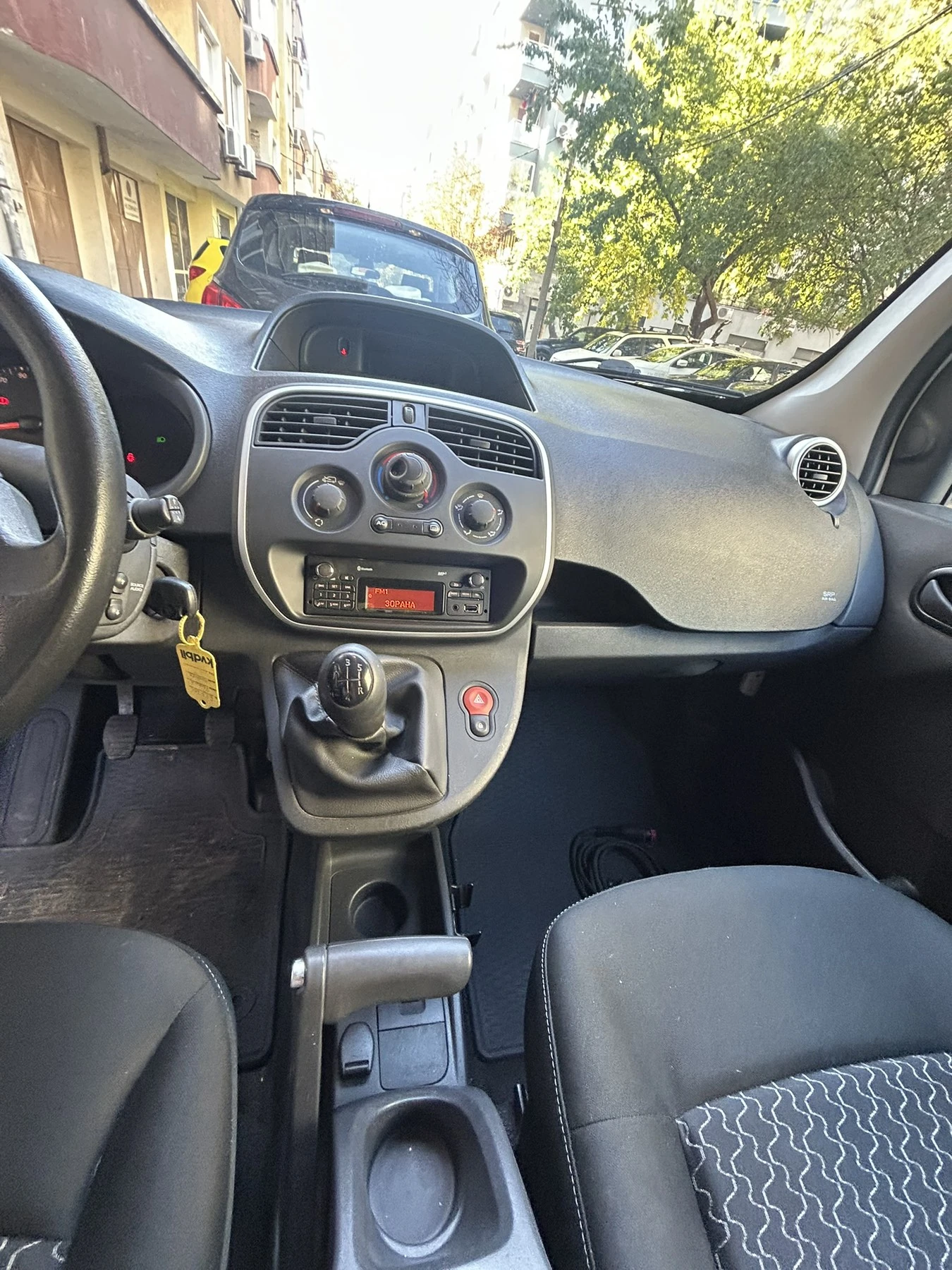 Renault Kangoo, снимка 11 - Автомобили и джипове - 56609621