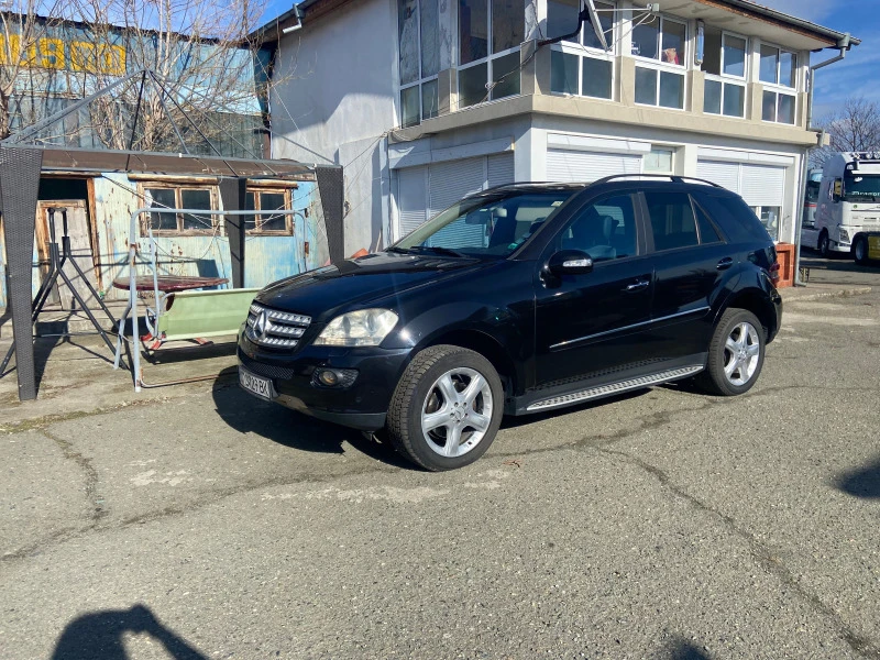 Mercedes-Benz ML 320, снимка 2 - Автомобили и джипове - 44276130