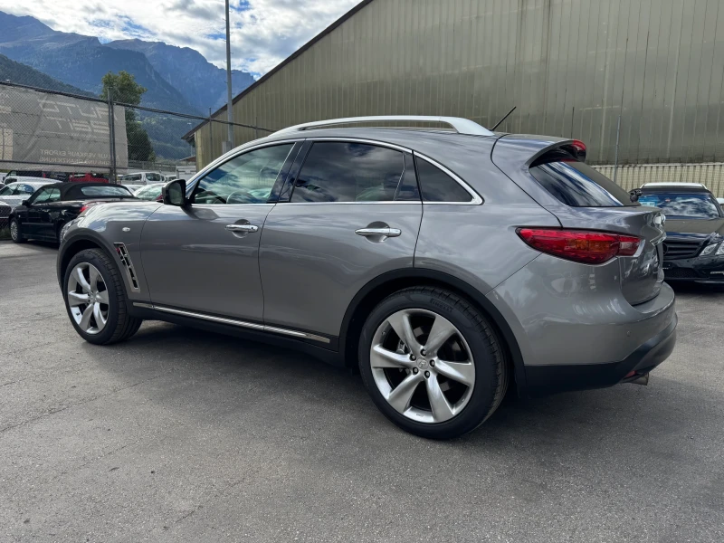 Infiniti Fx 50, снимка 3 - Автомобили и джипове - 53185191
