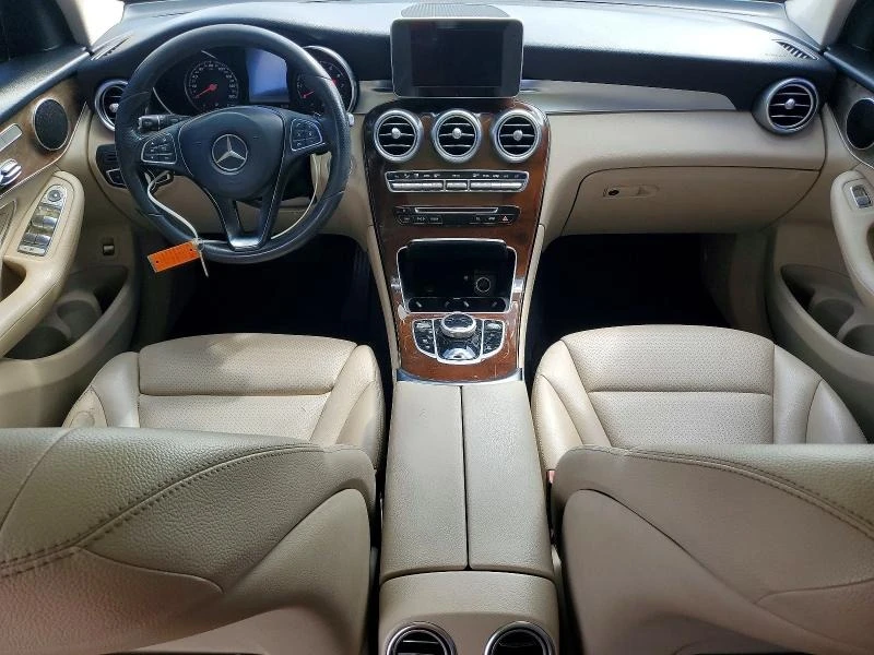 Mercedes-Benz GLC 300, снимка 8 - Автомобили и джипове - 54691599