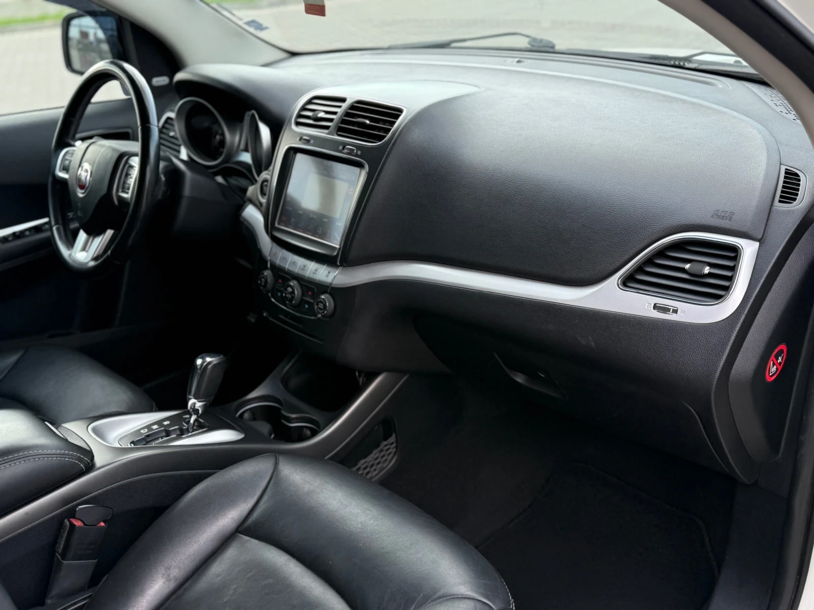 Fiat Freemont 2.0JTD* 170КС* 6+ 1* 4X4* AVTOMAT* NAVI* PODGREV*  - изображение 8