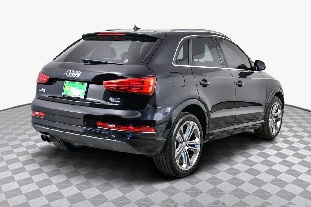 Audi Q3 * S-Line* HeadUp* АвтоКредит* (ЦЕНА ДО БГ) - изображение 2