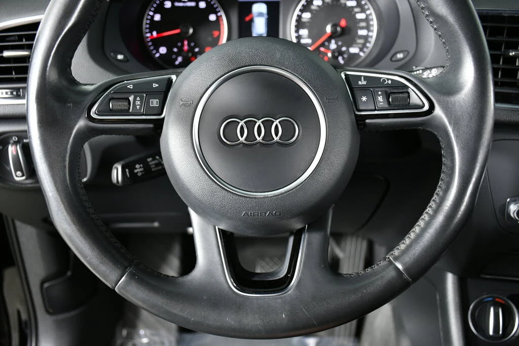 Audi Q3 * S-Line* HeadUp* АвтоКредит* (ЦЕНА ДО БГ) - изображение 9