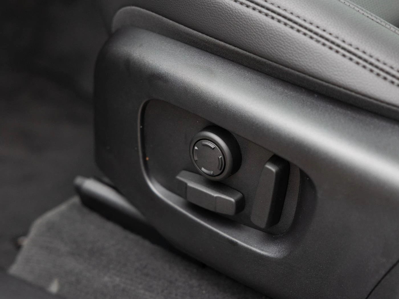 Land Rover Range Rover Velar D300 DYNAMIC SE BLACK PAKET PANO HEAD UP MERIDIAN | Mobile.bg   10