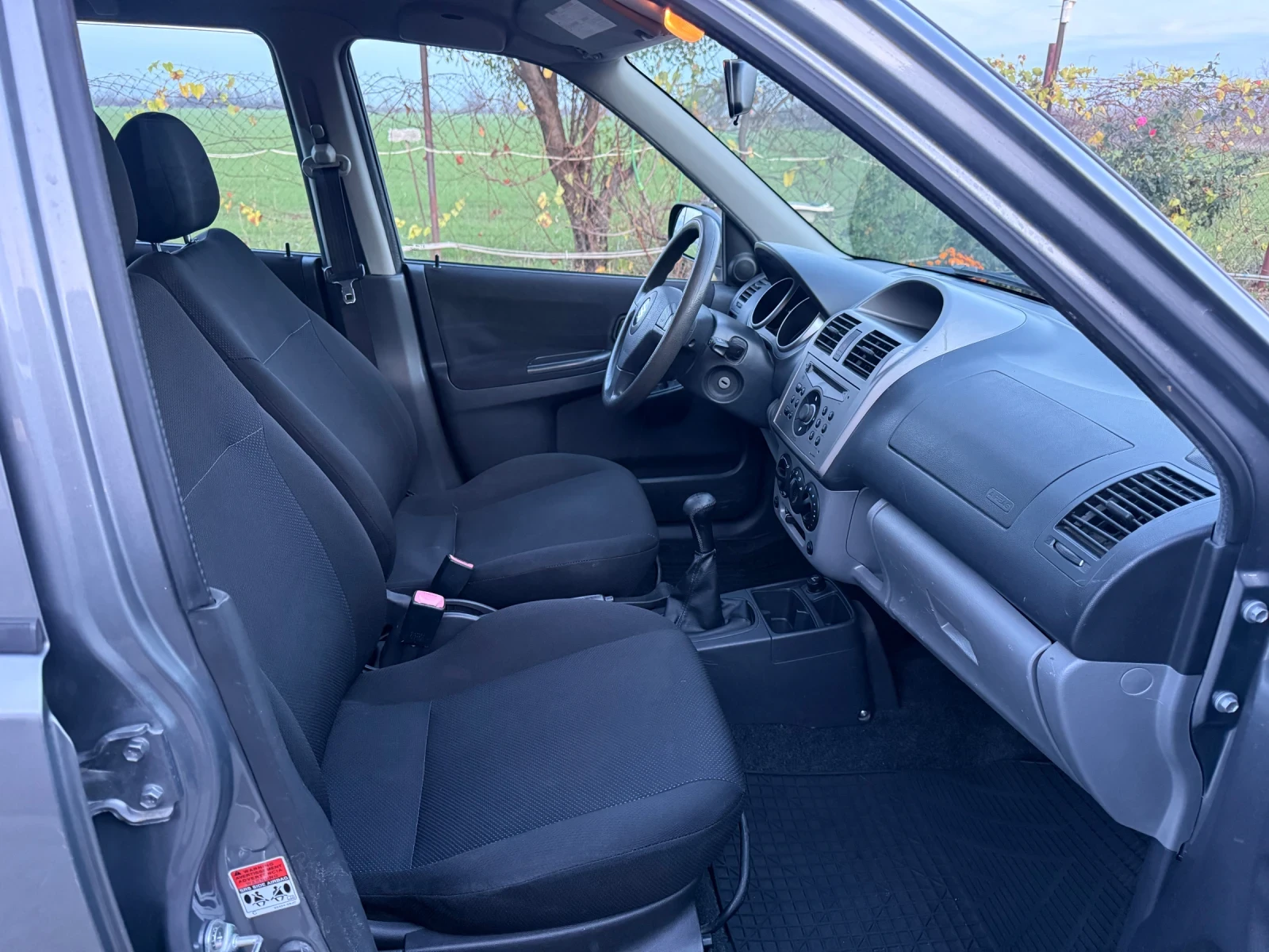 Suzuki Ignis 1.3 | Mobile.bg � ����������� 11