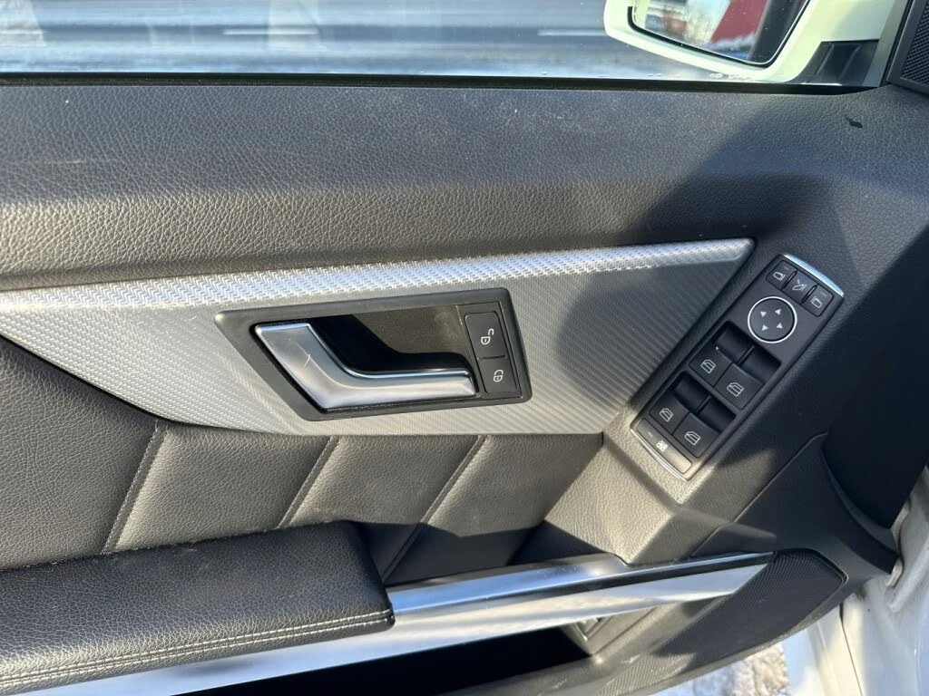 Mercedes-Benz GLK 4MATIC* АвтоКредит* (ЦЕНА ДО БГ), снимка 10 - Автомобили и джипове - 54055784