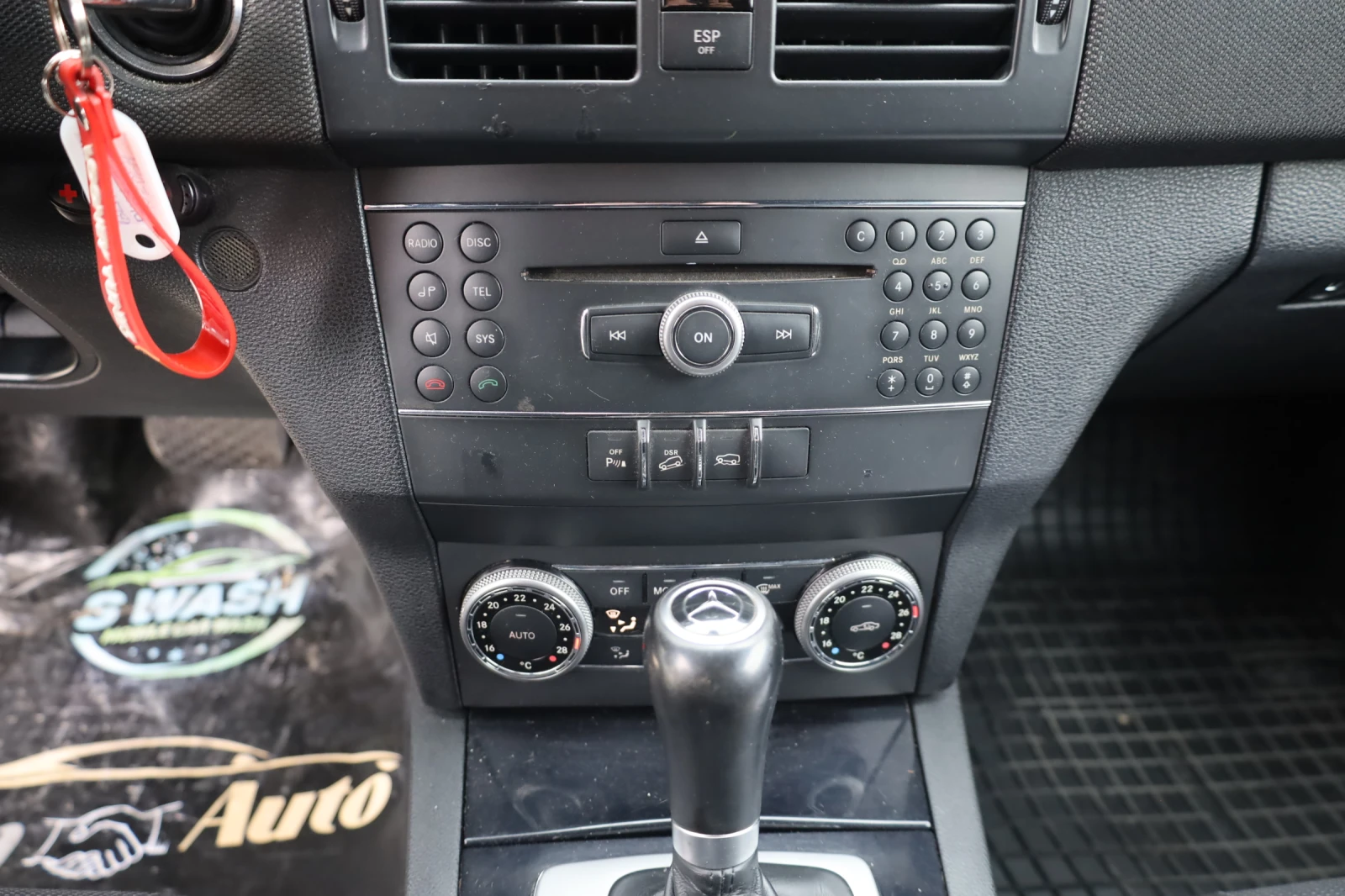 Mercedes-Benz GLK CDI 4 MATIC, снимка 15 - Автомобили и джипове - 54369261