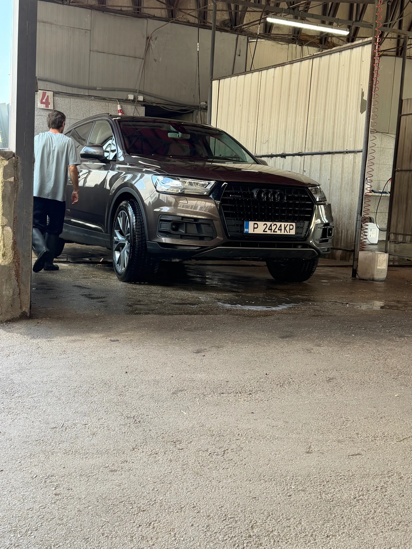 Audi Q7, снимка 7 - Автомобили и джипове - 55043659