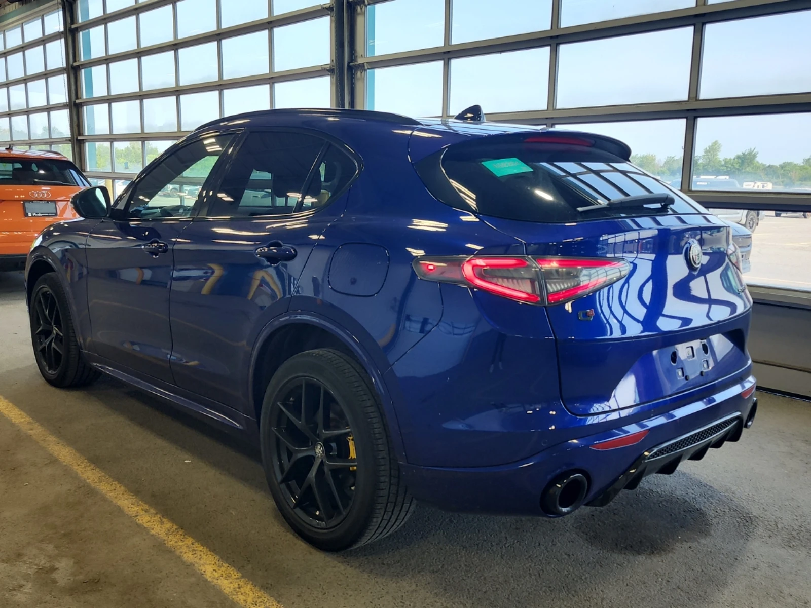Alfa Romeo Stelvio Ti Sport* Harman/Kardon* Пано* Подгрев, снимка 12 - Автомобили и джипове - 55351204