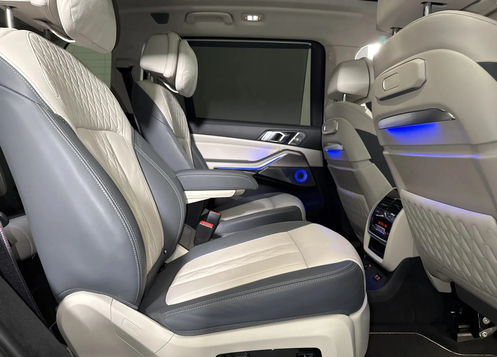BMW X7 M60i xDrive 4.4 V8 | Mobile.bg � ����������� 7