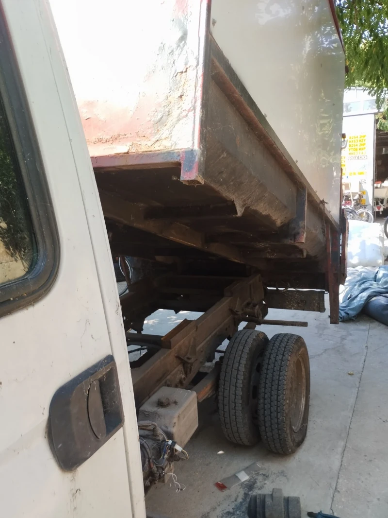 Iveco Daily Самосвал , снимка 10 - Бусове и автобуси - 52658286