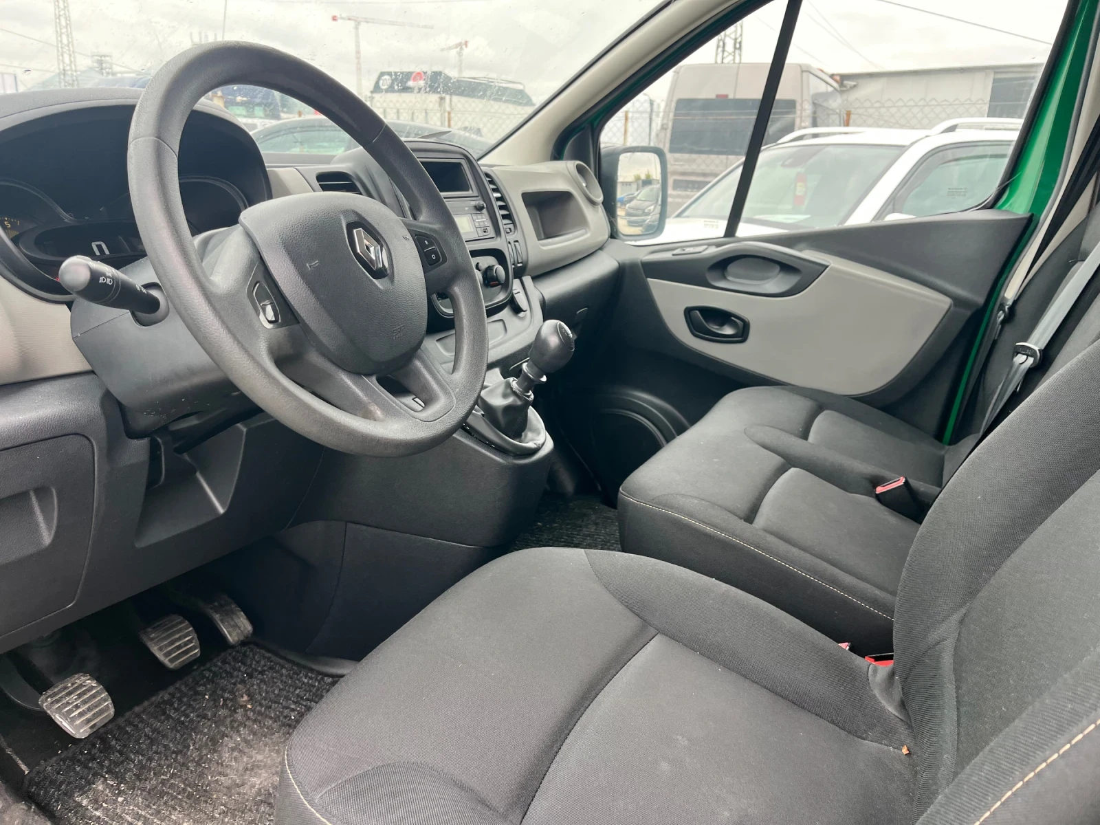 Renault Trafic Хладилен, Италия, 12/2016 - изображение 9