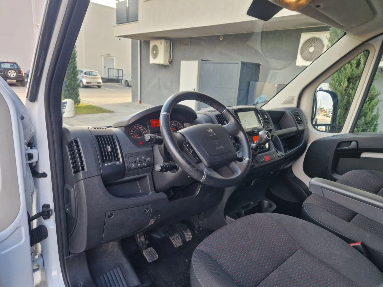 Peugeot Boxer 2.2 /140 �.� | Mobile.bg � ����������� 11