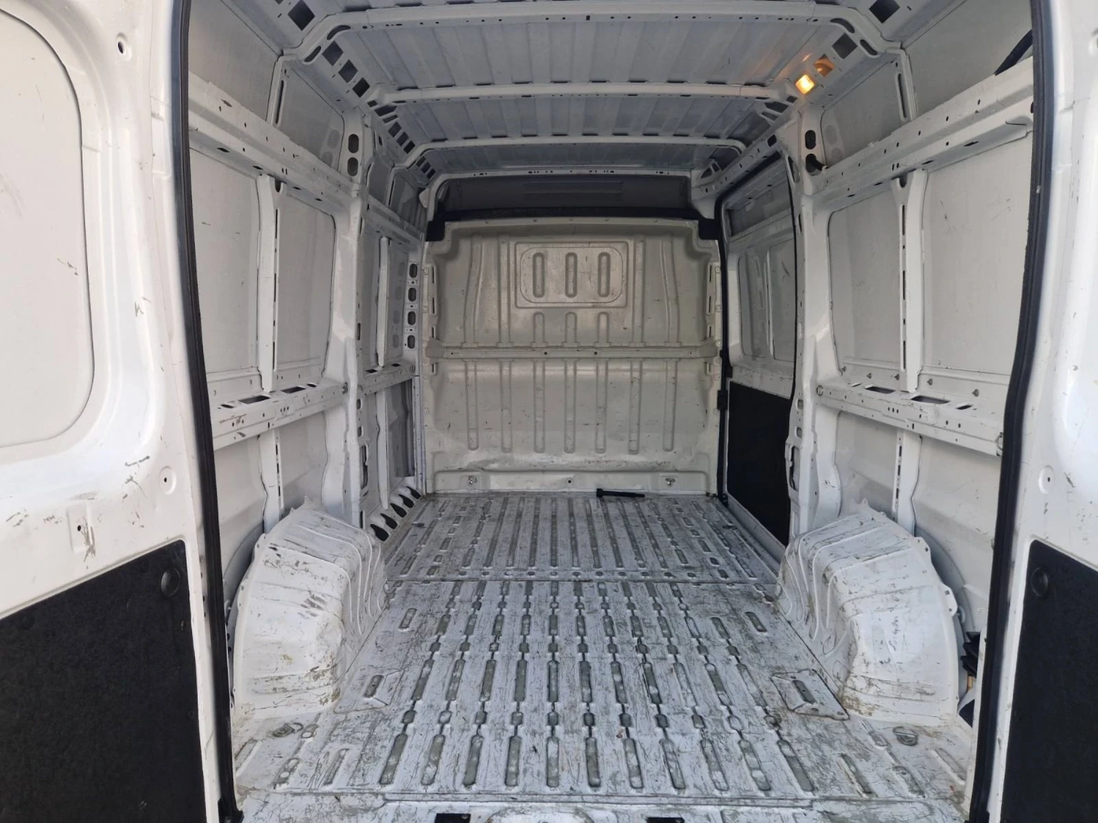 Peugeot Boxer 2.2 /140 к.с - изображение 9