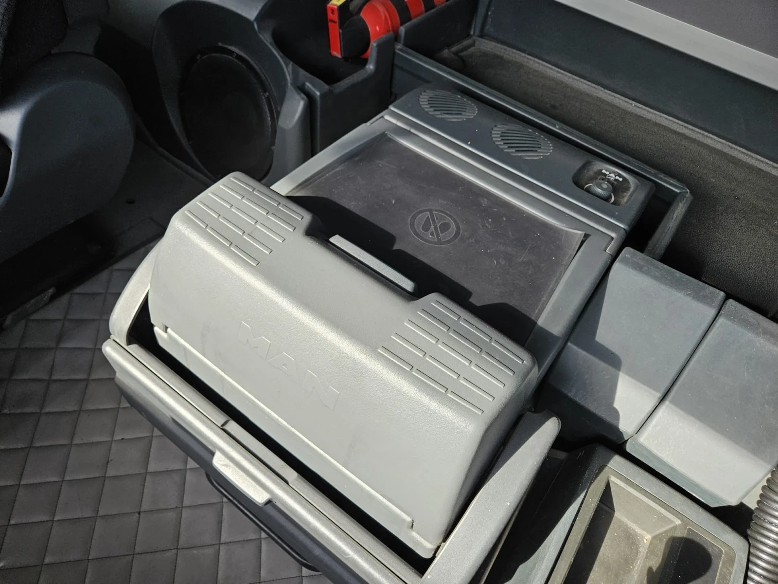 Man Tgx 18.480 / евро 6, снимка 11 - Камиони - 54193418