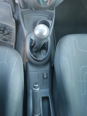 Toyota Yaris 1, 0 бензин, ЛИЗИНГ , снимка 5