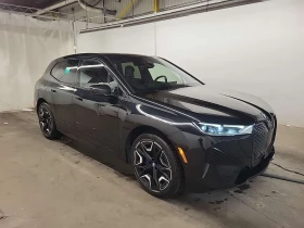 BMW iX XDRIVE40| HUD| PANO| 360| CARFAX| 2 КЛЮЧА| , снимка 2