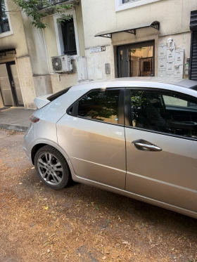 Honda Civic 8ма генерация фейс лифт 1.8, снимка 5