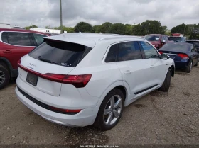 Audi E-Tron Premium Plus, снимка 4