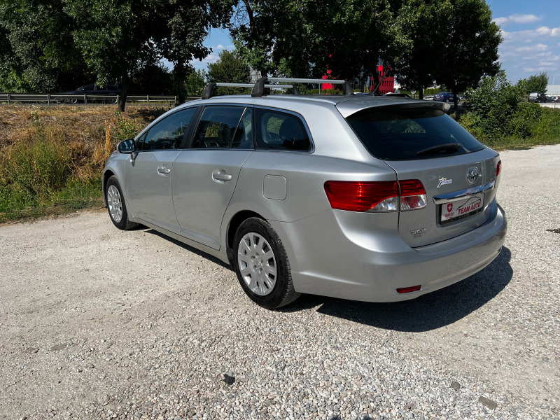 Toyota Avensis 1.8i 136000km SWISS, снимка 6 - Автомобили и джипове - 46735129