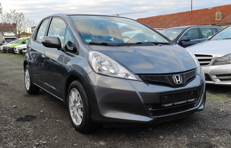 Honda Jazz 1, 4 Auto, снимка 2 - Автомобили и джипове - 48566226