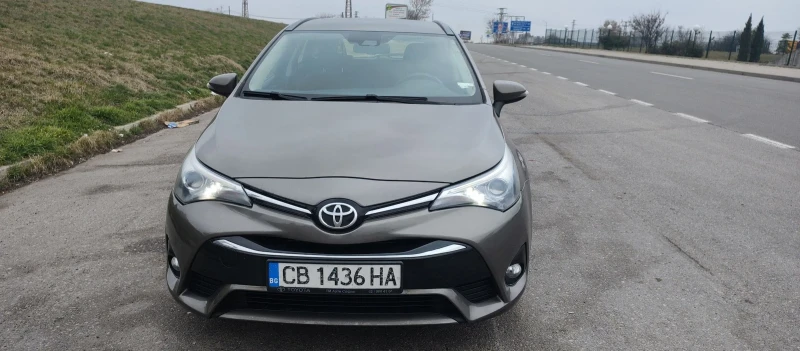 Toyota Avensis 2.0 D4D, снимка 1 - Автомобили и джипове - 49402707