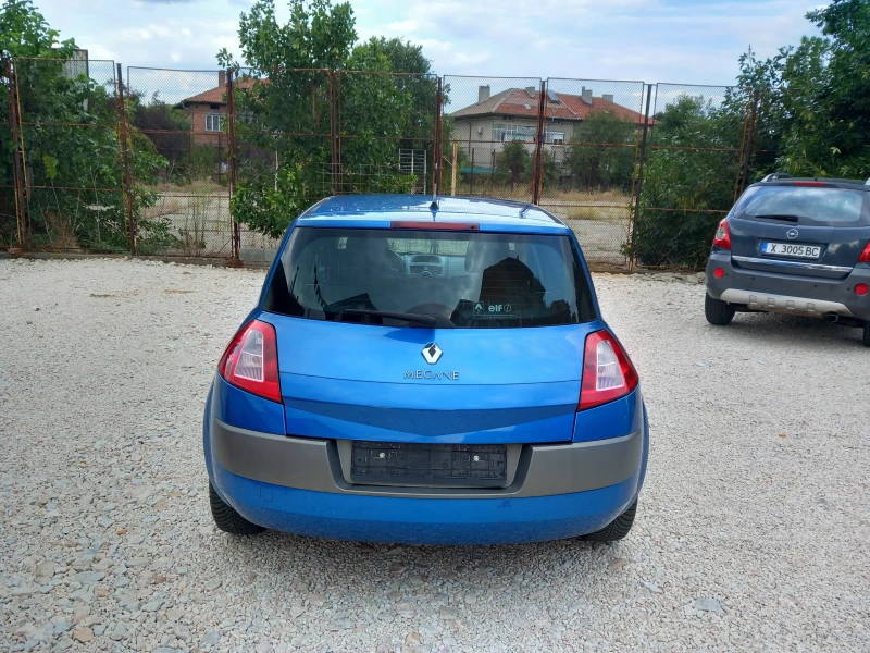 Renault Megane 1.6i Автоматик AC, снимка 4 - Автомобили и джипове - 52216575