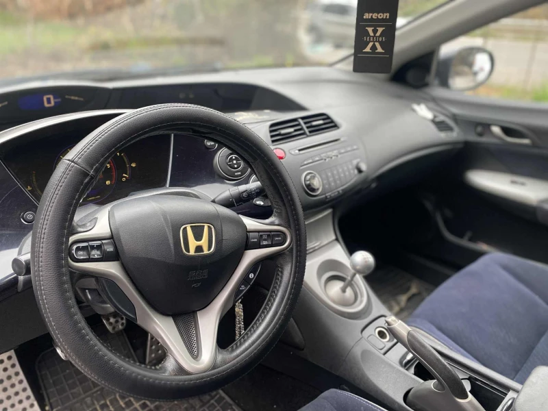 Honda Civic 2.2CDTI, снимка 8 - Автомобили и джипове - 52625161