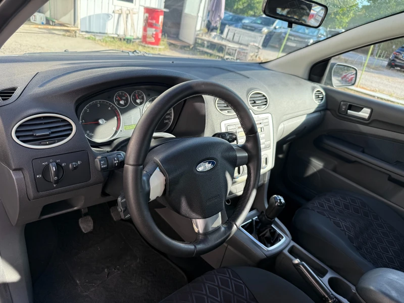 Ford Focus 1.8TDCI 116кс КЛИМАТРОНИК, снимка 9 - Автомобили и джипове - 52395615