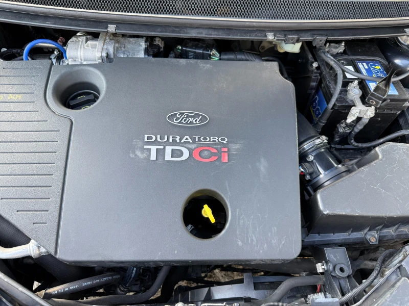 Ford Focus 1.8TDCI 116кс КЛИМАТРОНИК, снимка 16 - Автомобили и джипове - 52395615