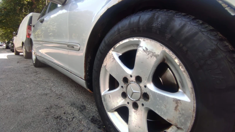 Mercedes-Benz C 200 CDI, снимка 3 - Автомобили и джипове - 52880545