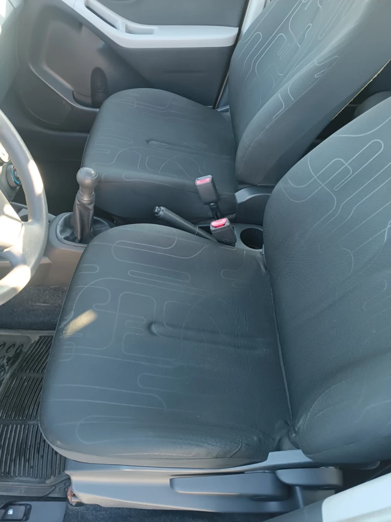 Toyota Yaris 1, 0 бензин, ЛИЗИНГ , снимка 6 - Автомобили и джипове - 53172298