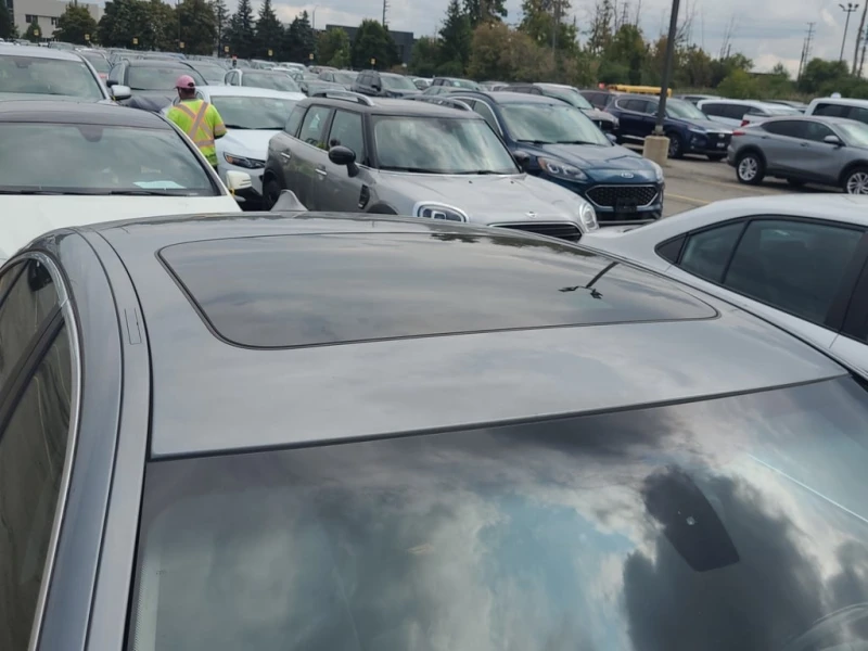 BMW 528 * 528I XDRIVE * CARFAX * БЕЗ ПЪРВОНАЧАЛНА ВНОСКА, снимка 16 - Автомобили и джипове - 53187104