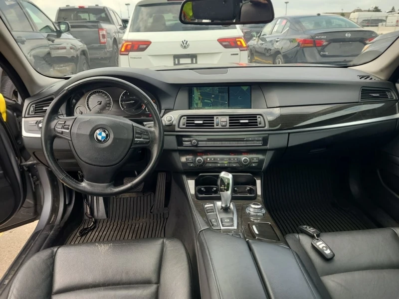 BMW 528 * 528I XDRIVE * CARFAX * БЕЗ ПЪРВОНАЧАЛНА ВНОСКА, снимка 11 - Автомобили и джипове - 53187104